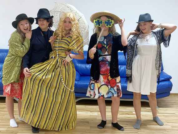 Theaterprobe im Internat
