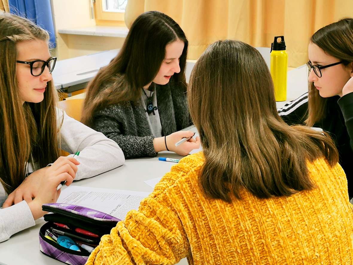 Allgemeinbildung in Deutsch an der HBLFA Tirol - Vorbereitung auf die Zentralmatura