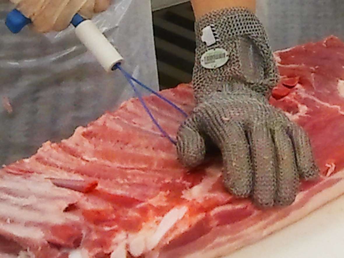 Fleischverarbeitung im praktischen Unterricht der HBLFA Tirol - unterrichtet von Fleischermeistern