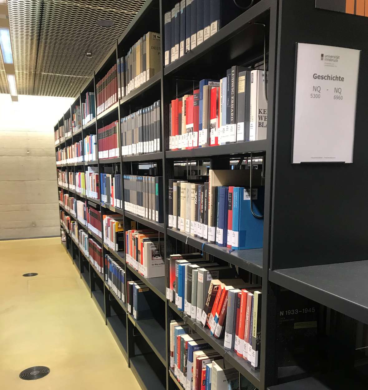 Besuch der Universitätsbibliothek