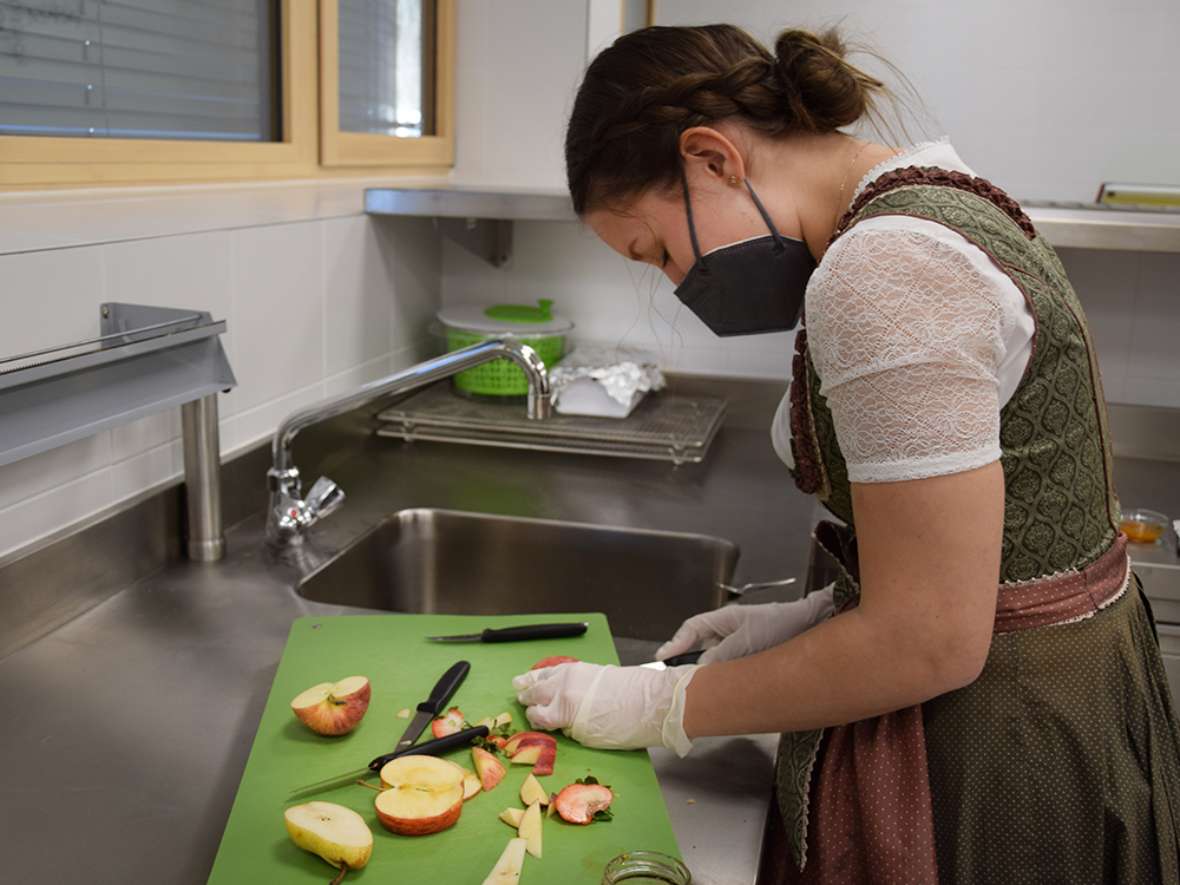 Diplomierte Käsekennerinnen in Österreich der HBLFA Tirol
