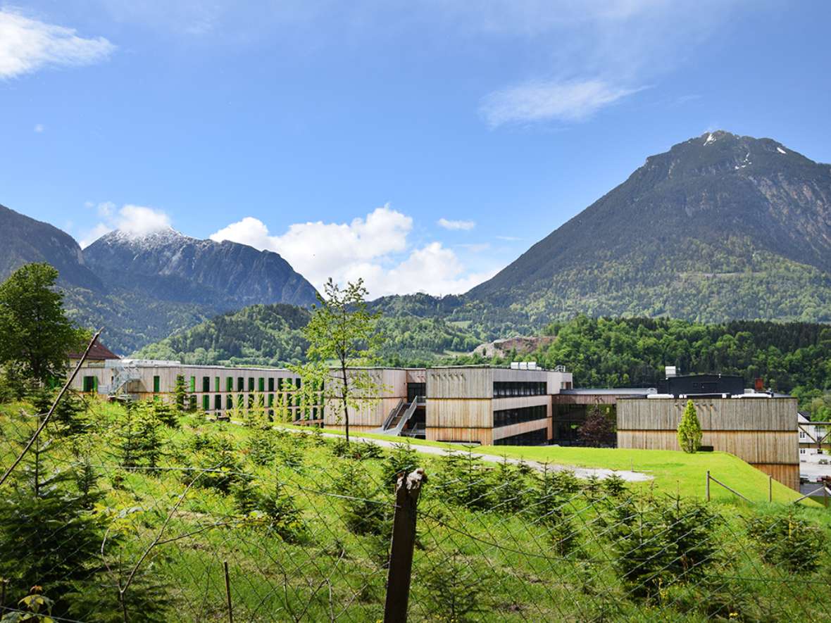 HBLFA Tirol - Energieeffizienz und moderne Architektur