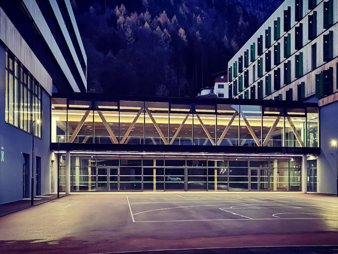 HBLFA Tirol - Energieeffizienz und moderne Architektur