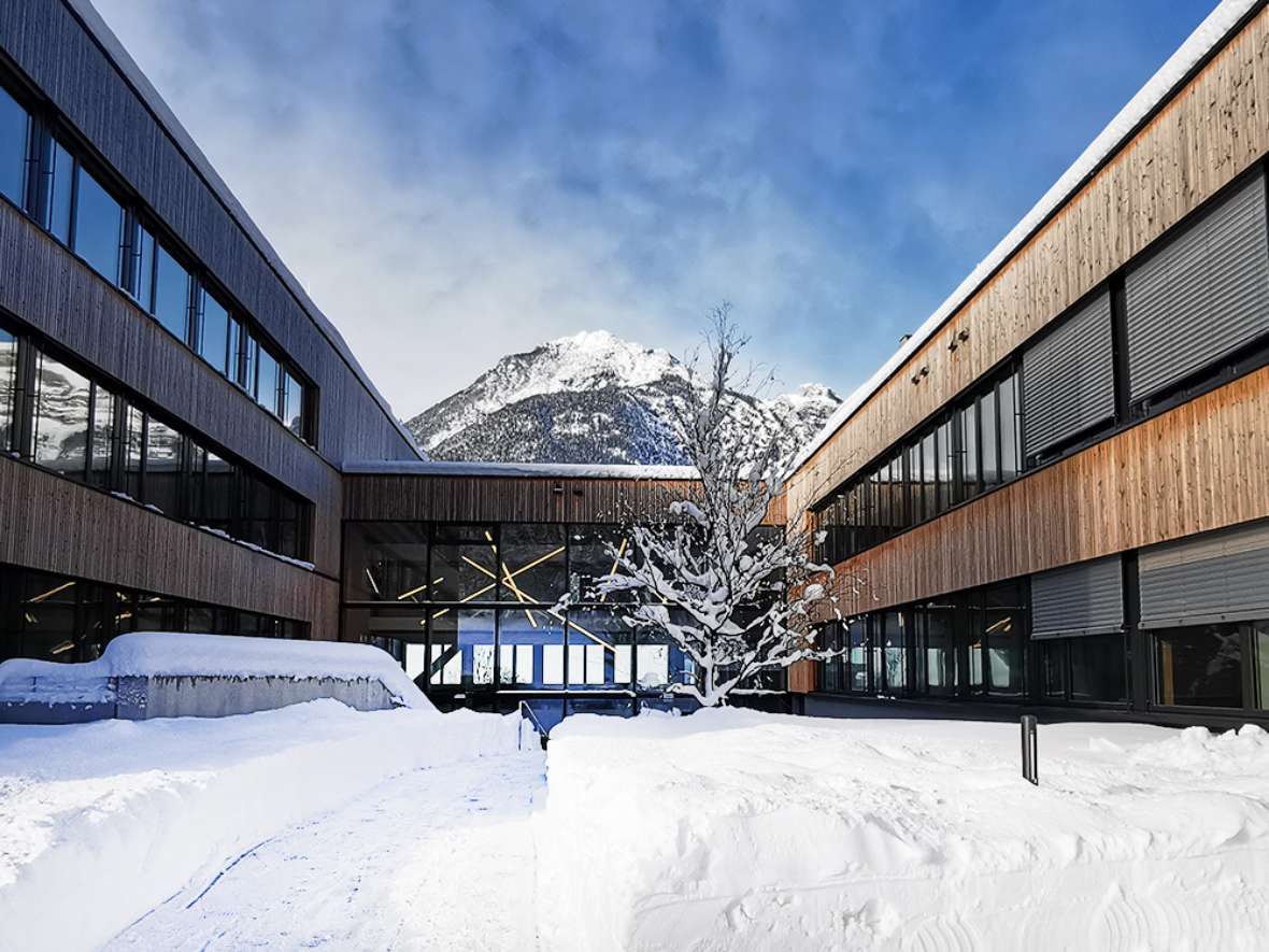 HBLFA Tirol - Energieeffizienz und moderne Architektur