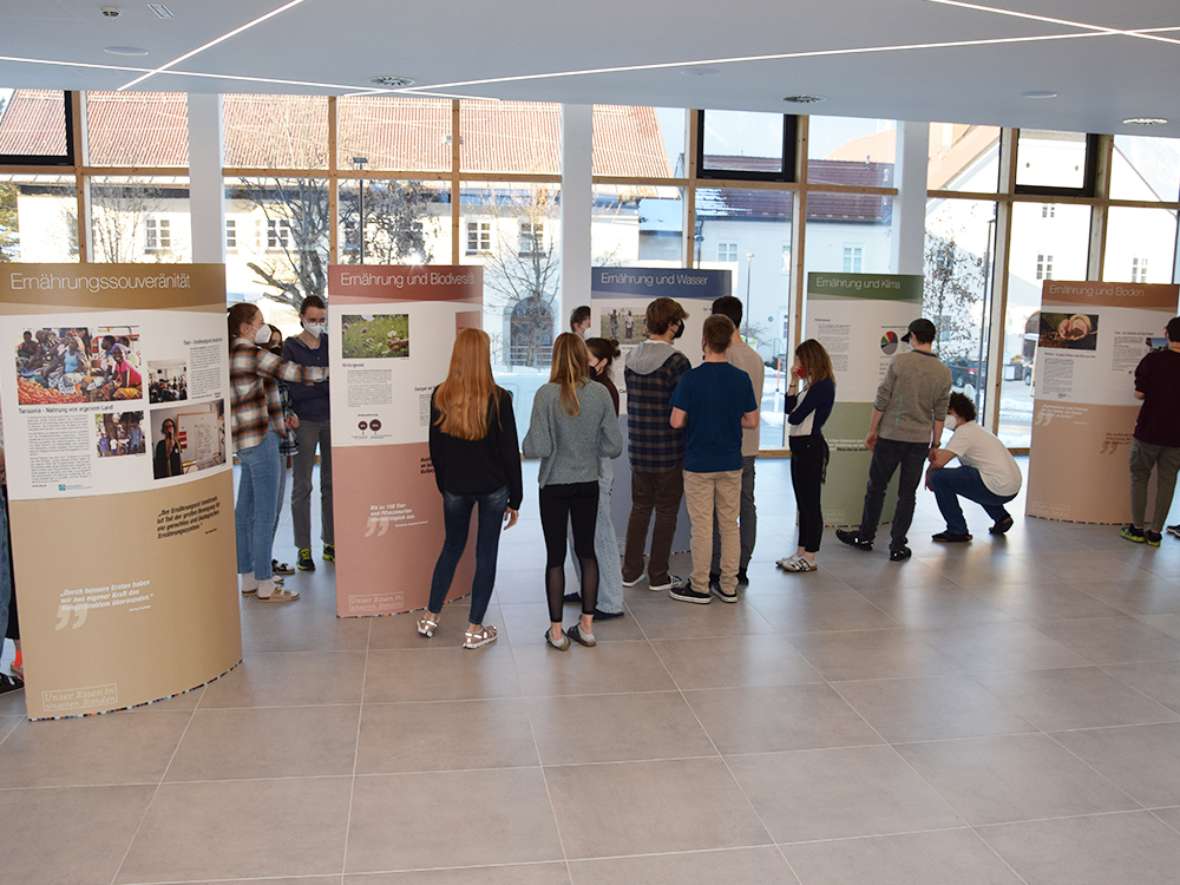 Wanderausstellung "Unser Essen in unseren Händen" an der HBLFA Tirol