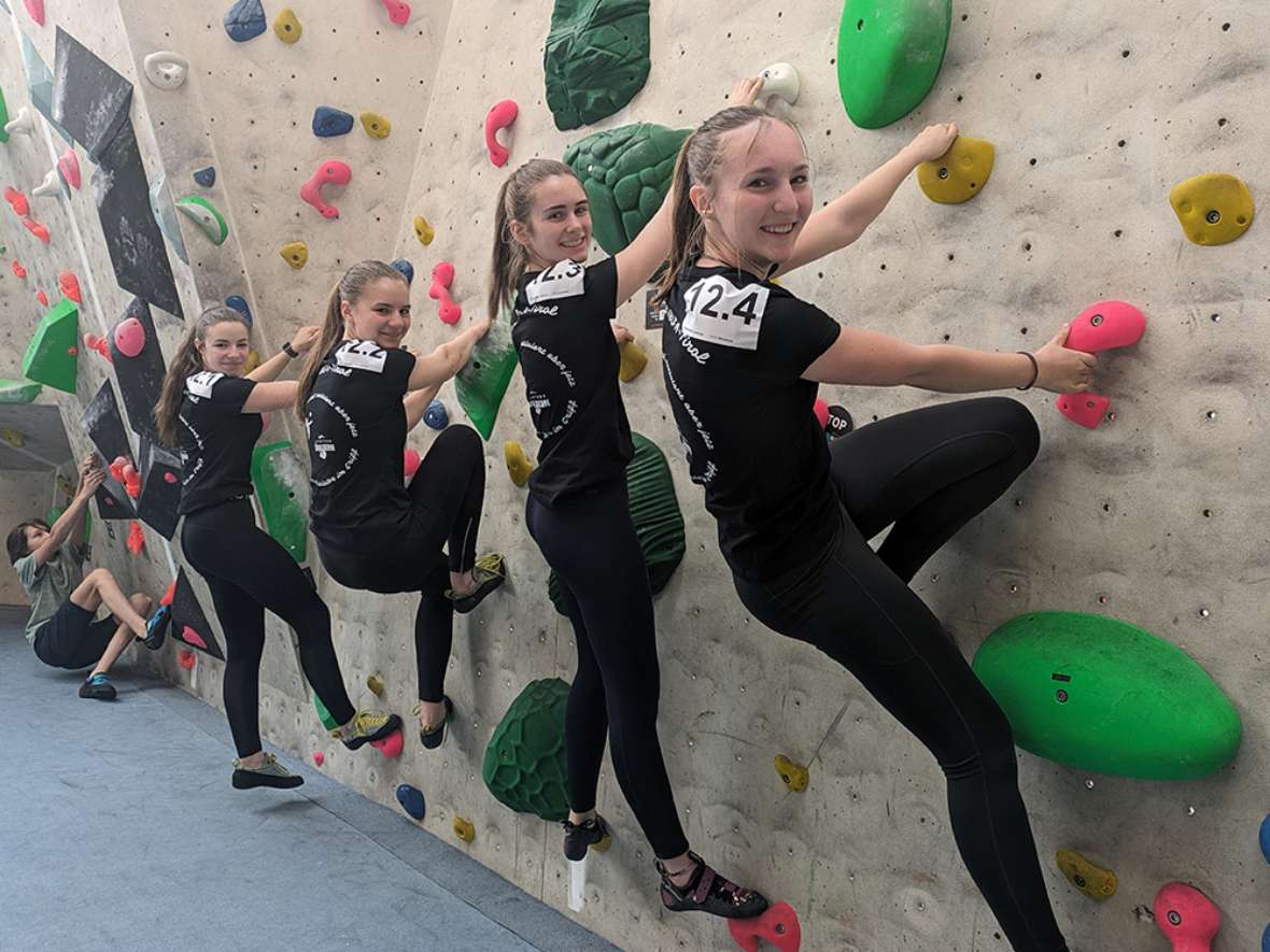 Schulsport-Boulderwettkampf im Kletterzentrum Imst