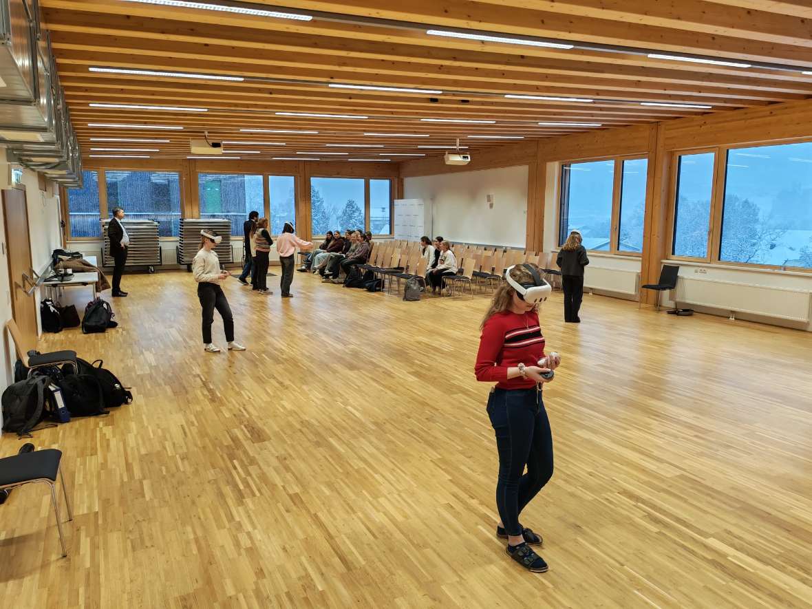 „Vogel aus dem Eis“