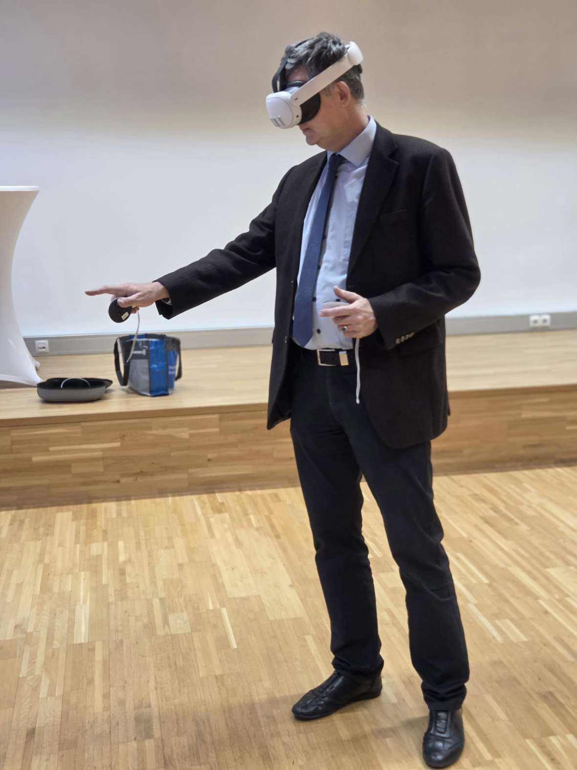 „Vogel aus dem Eis“